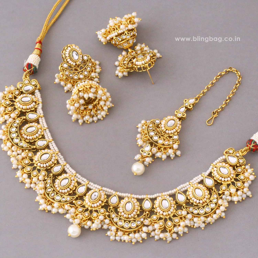 Ivory Diyaani Kundan Jewellery Set