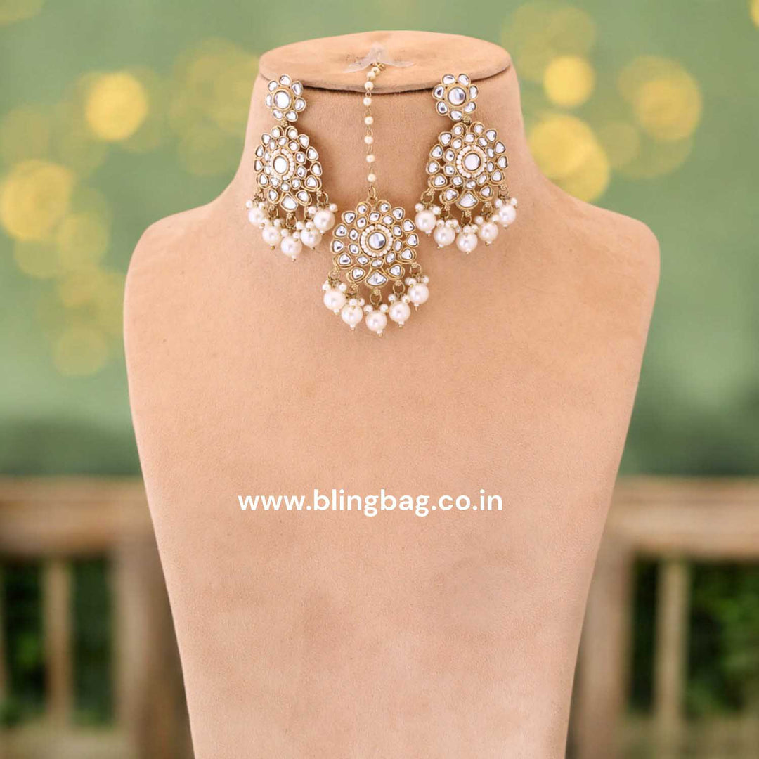 Ivory Ekiya Kundan Jewellery Set