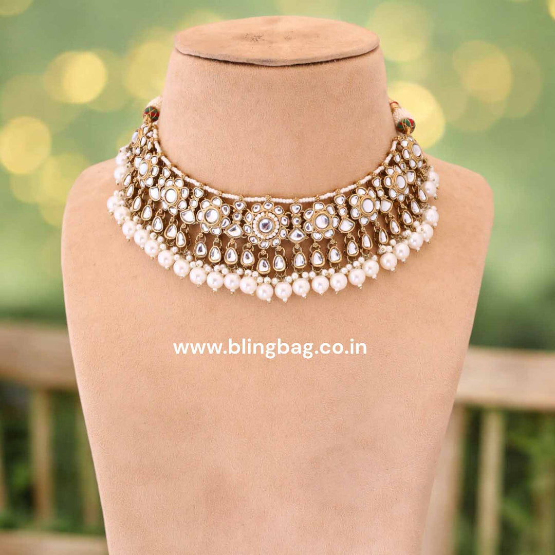 Ivory Ekiya Kundan Jewellery Set