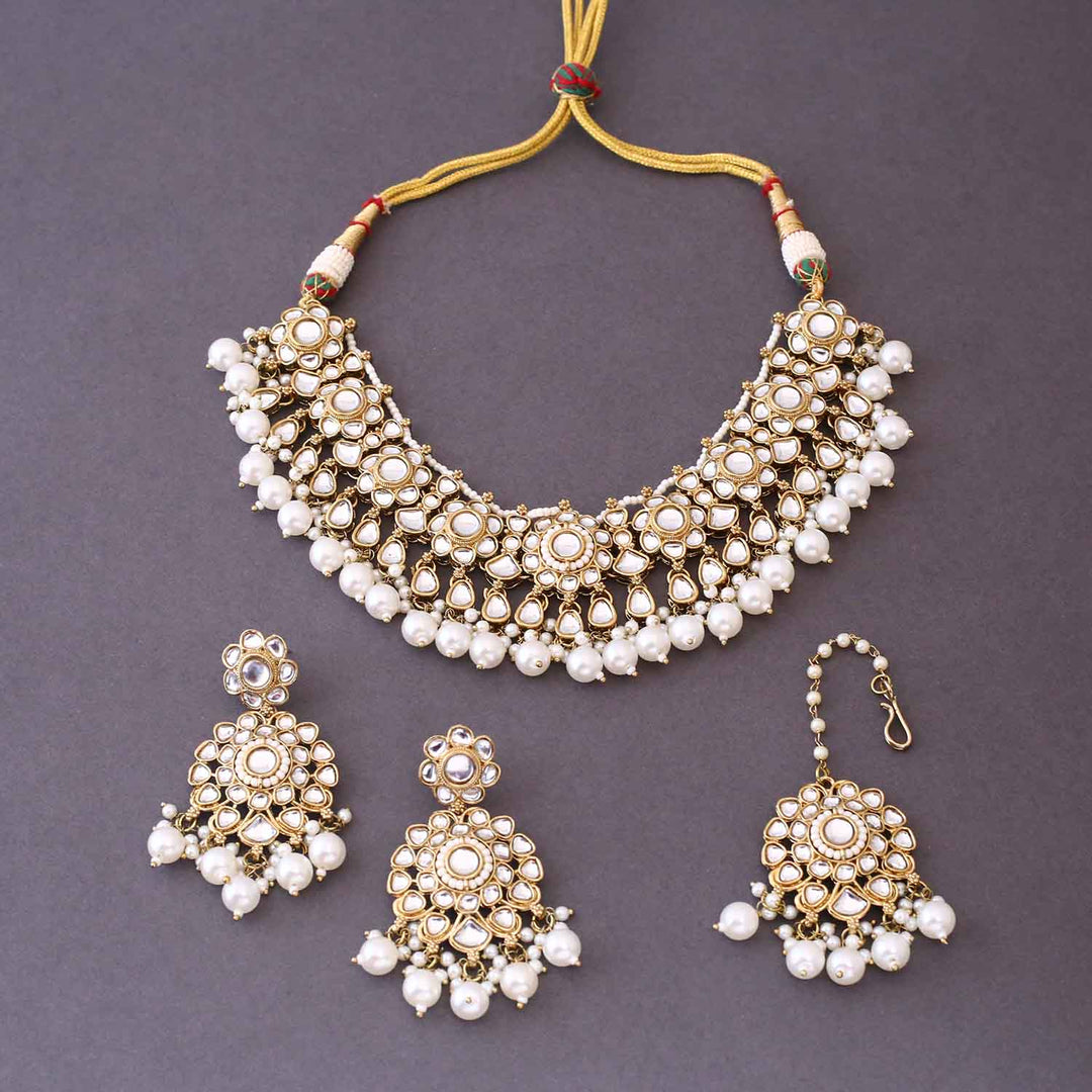 Ivory Ekiya Kundan Jewellery Set