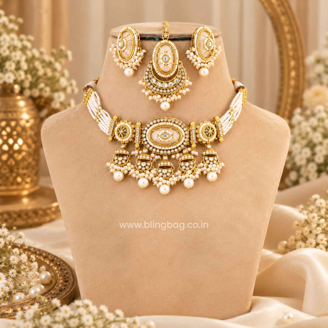 Ivory Eshvi Kundan Jewellery Set
