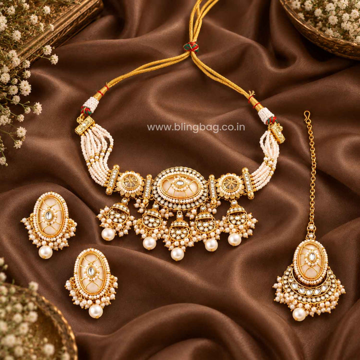 Ivory Eshvi Kundan Jewellery Set