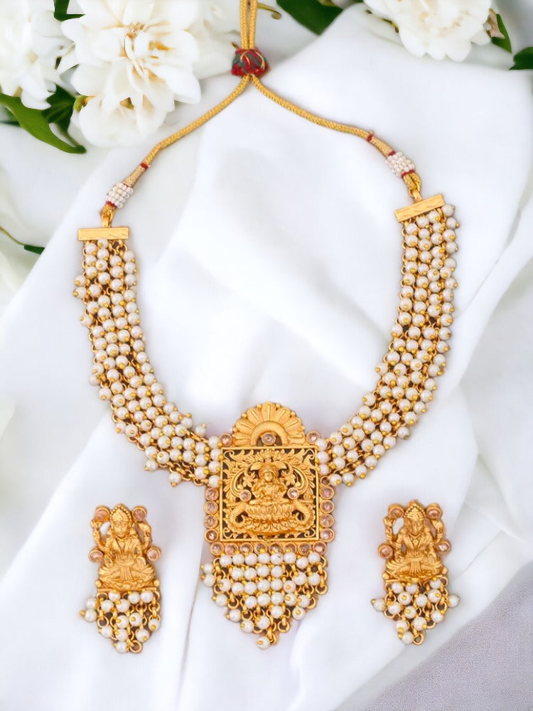 Ivory Ghorarupa Temple Jewellery Set