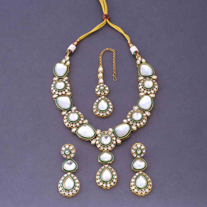 Ivory Ghurmita Kundan Jewellery Set