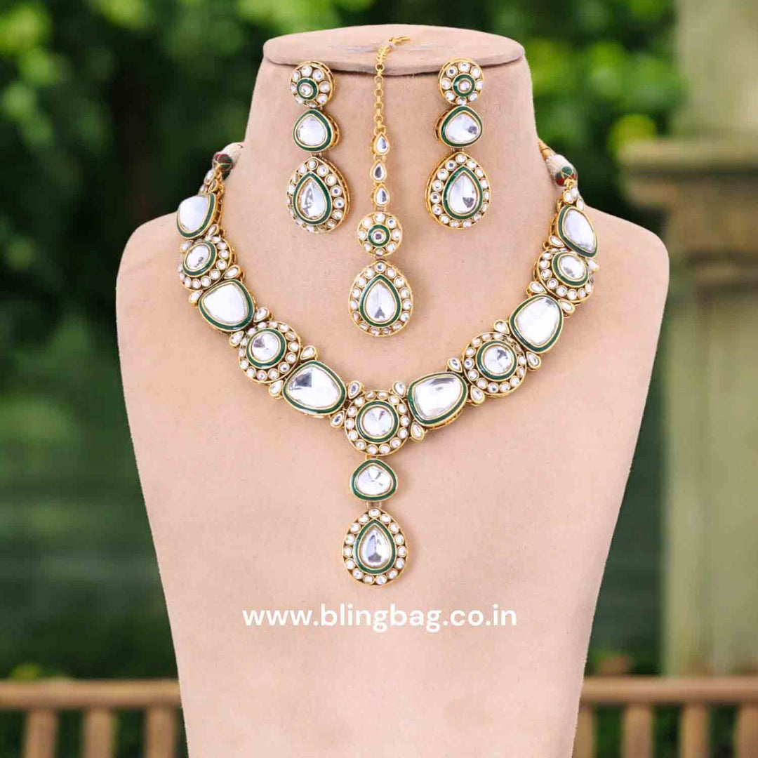 Ivory Ghurmita Kundan Jewellery Set