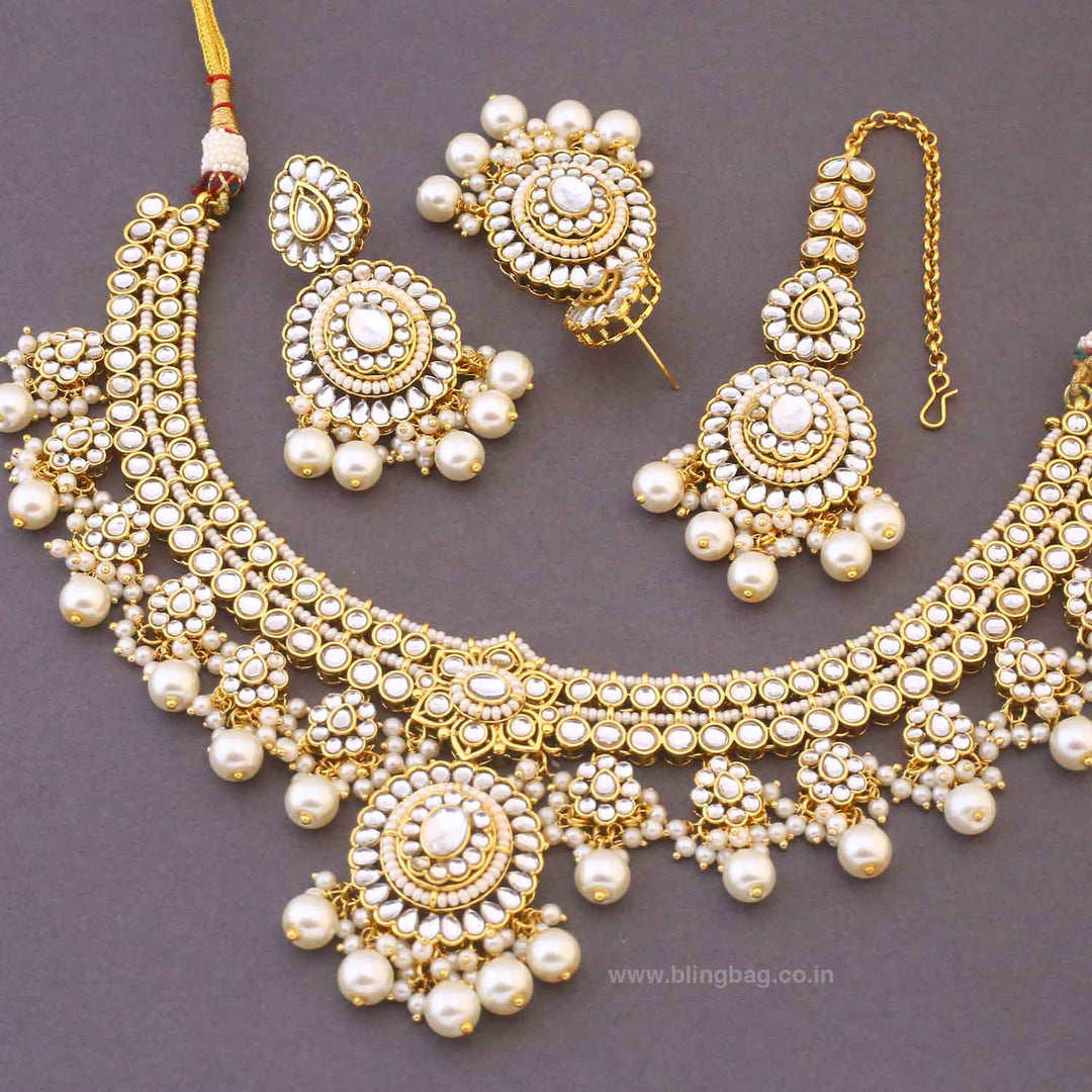 Ivory Grishma Kundan Jewellery Set