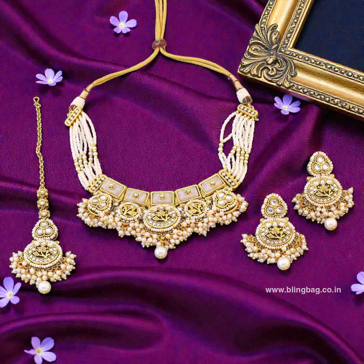 Ivory Gyanada Kundan Jewellery Set