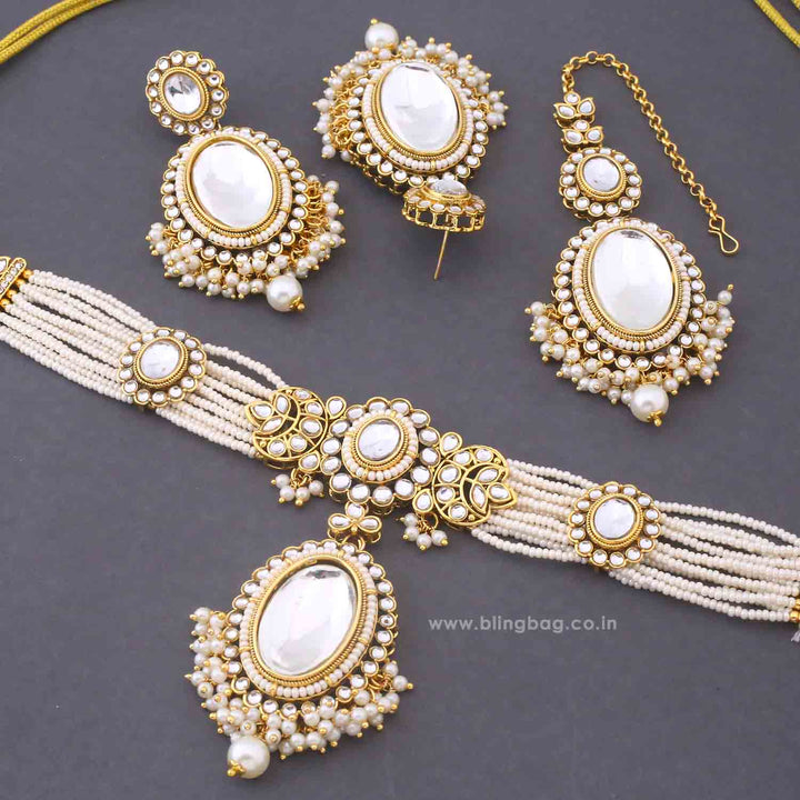 Ivory Harshini Kundan Jewellery Set
