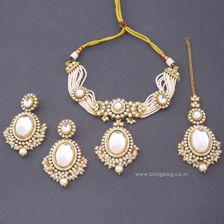 Ivory Harshini Kundan Jewellery Set
