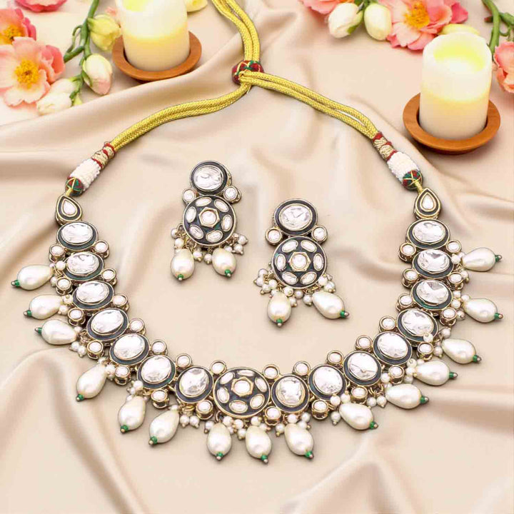 Ivory Hasika Kundan Jewellery Set