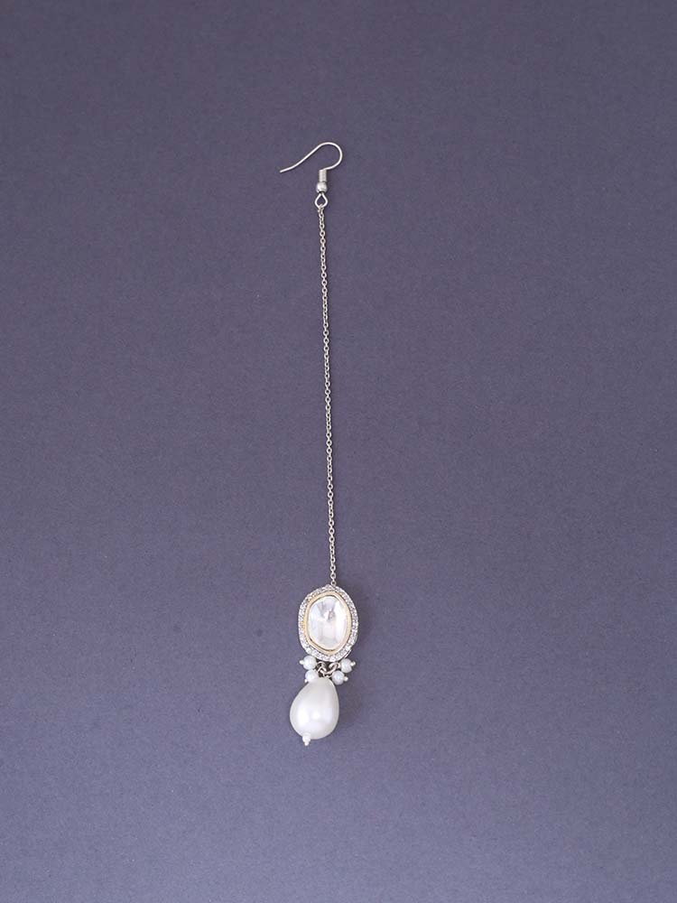 Ivory Hatita Maang Tikka