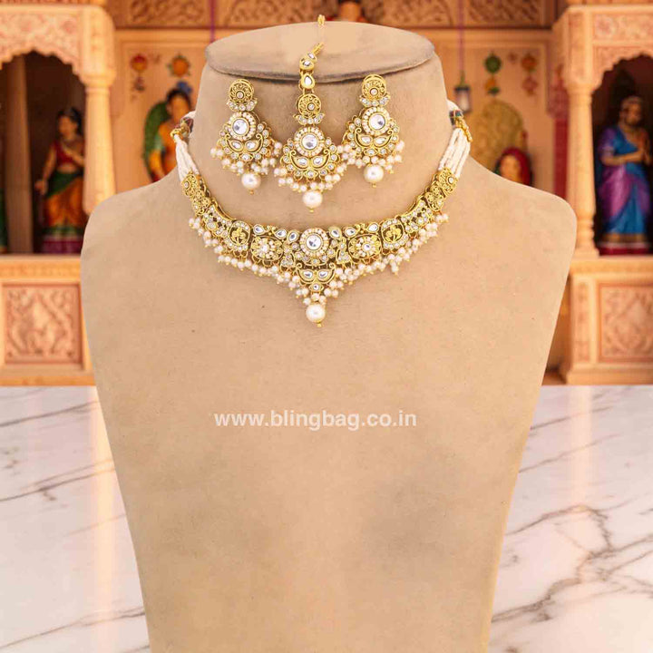 Ivory Hritika Kundan Jewellery Set