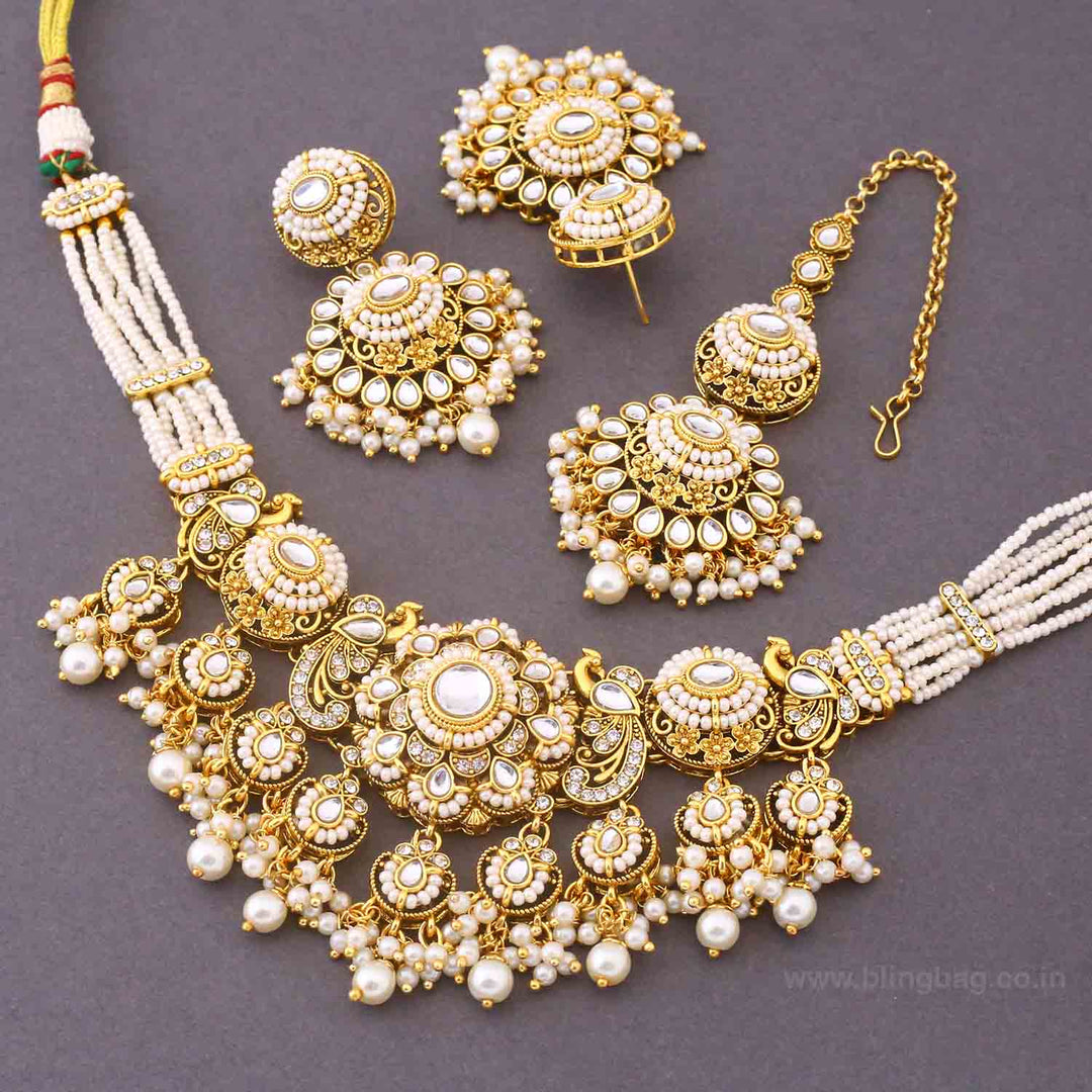 Ivory Iniya Kundan Jewellery Set