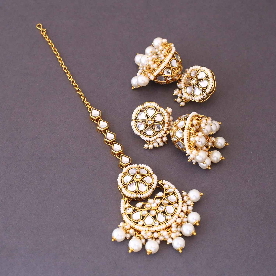 Ivory Inula Maang Tikka Set