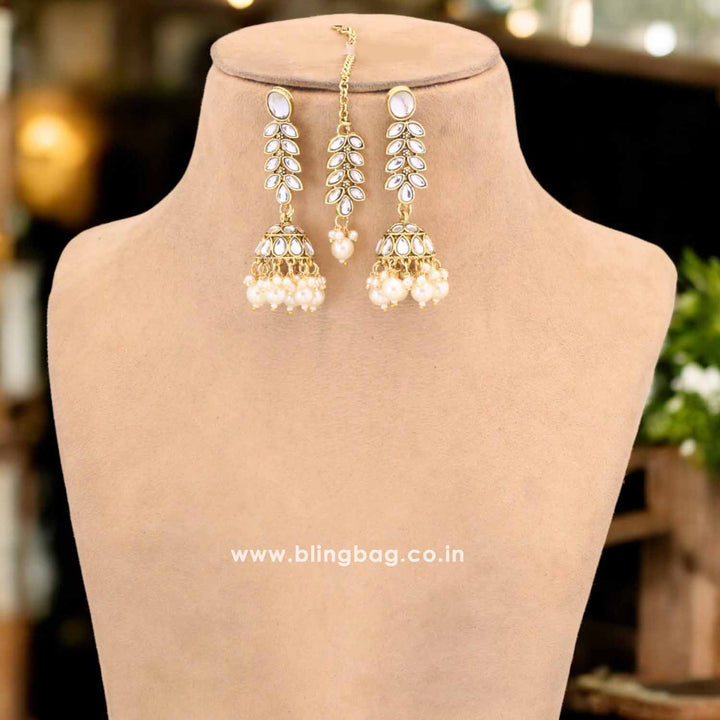 Ivory Iraaya Kundan Jewellery Set