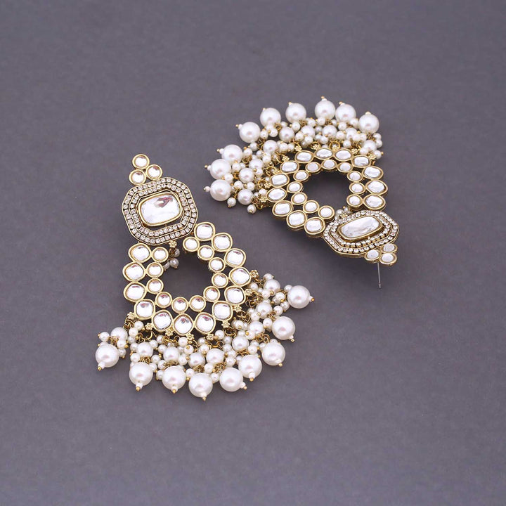 Ivory Ismani Chandbalis