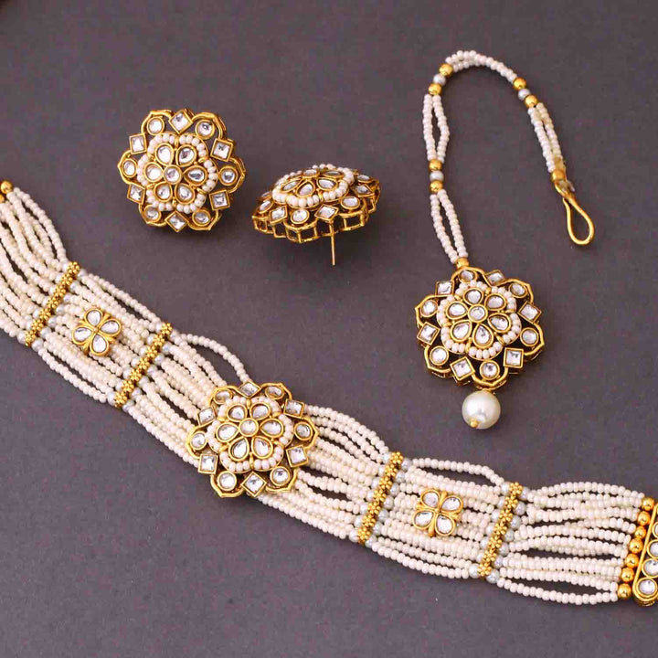 Ivory Janvi Kundan Jewellery Set