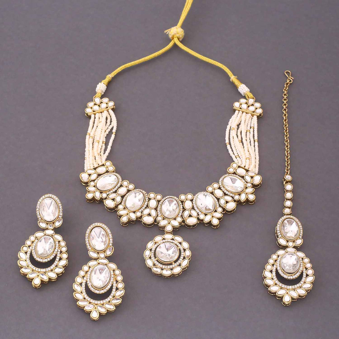 Ivory Jayashree Kundan Jewellery Set