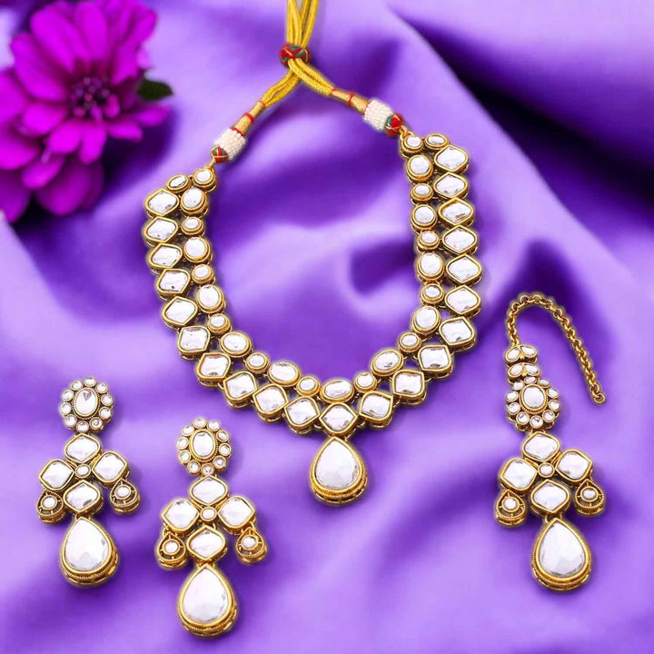 Ivory Kharuya Kundan Jewellery Set