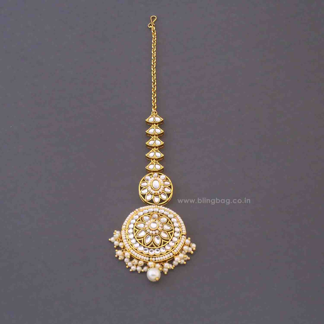 Ivory Lavika Kundan Bridal Jewellery Set