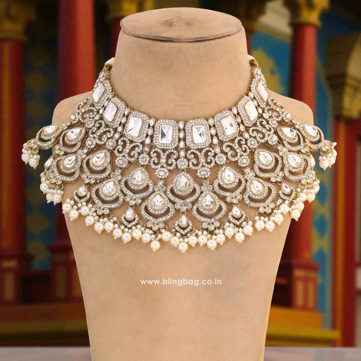 Ivory Lipika Kundan Jewellery Set