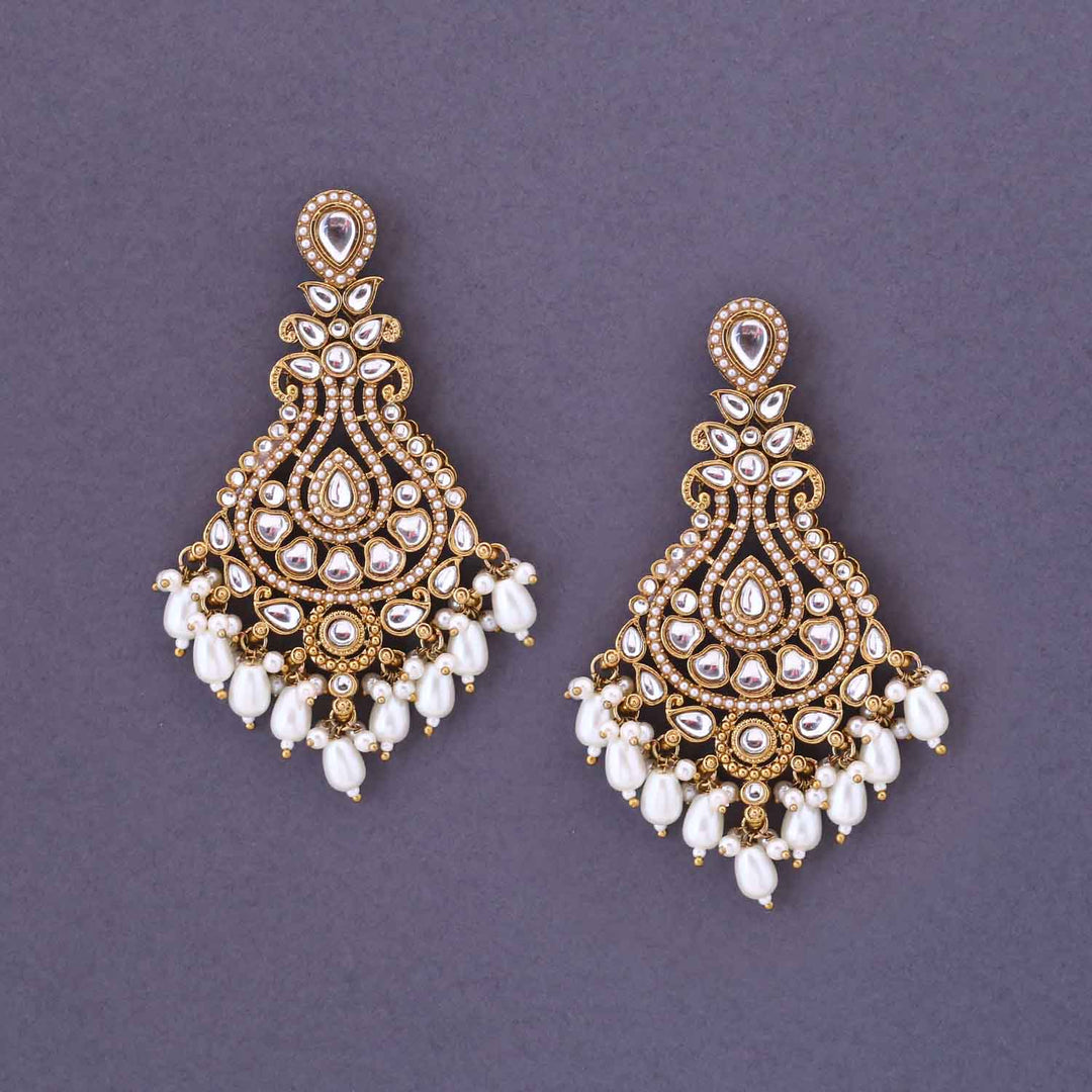 Ivory Maalika Chandbalis