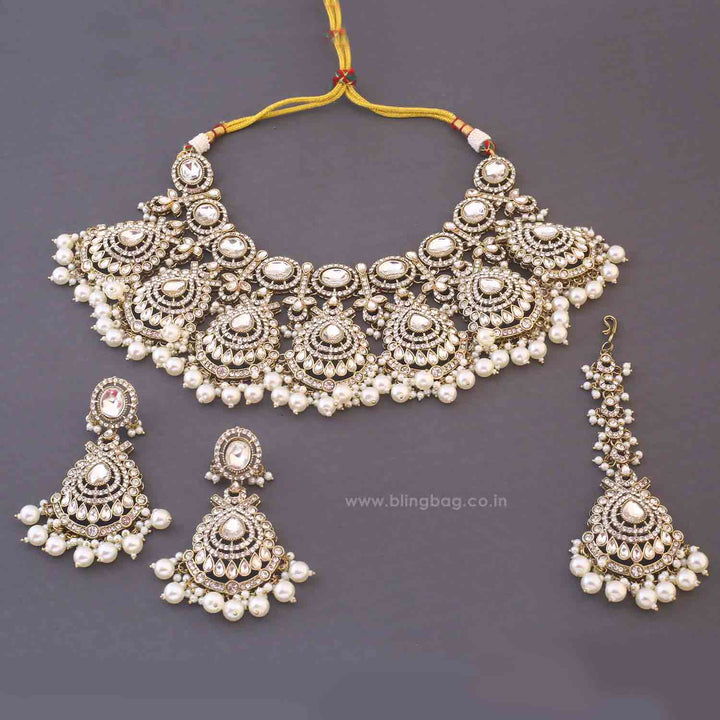 Ivory Madhavi Kundan Jewellery Set