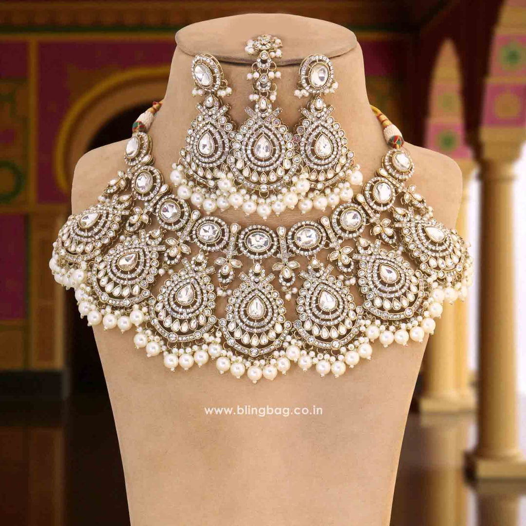 Ivory Madhavi Kundan Jewellery Set