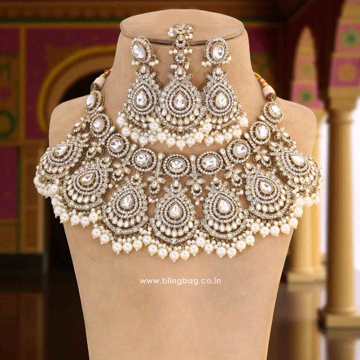Ivory Madhavi Kundan Jewellery Set