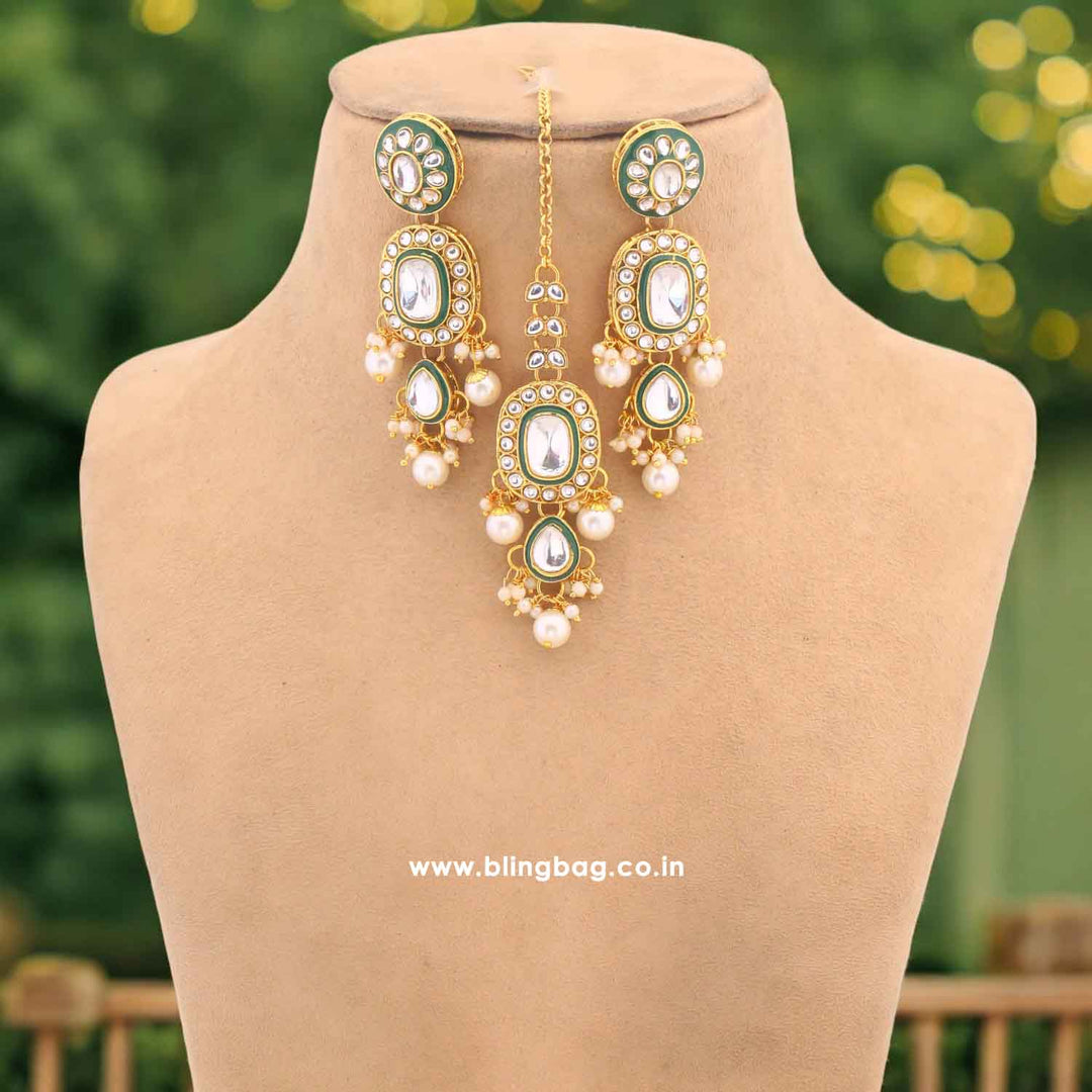 Ivory Malyavanti Kundan Jewellery Set
