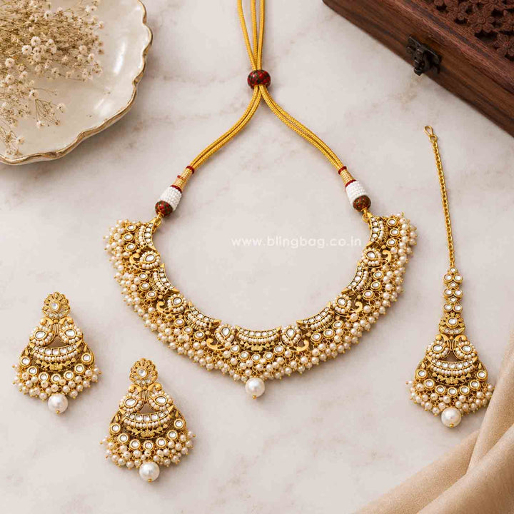 Ivory Meeraita Kundan Jewellery Set