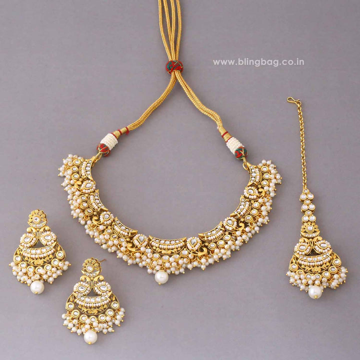 Ivory Meeraita Kundan Jewellery Set