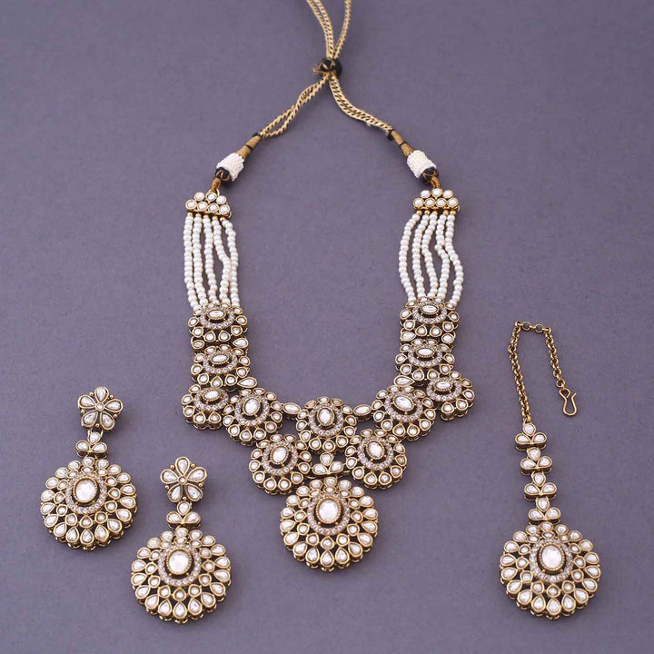 Ivory Merri Kundan Jewellery Set
