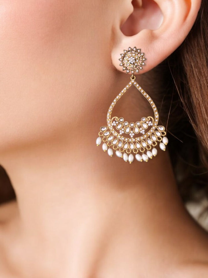 Ivory Mishti Chandbalis