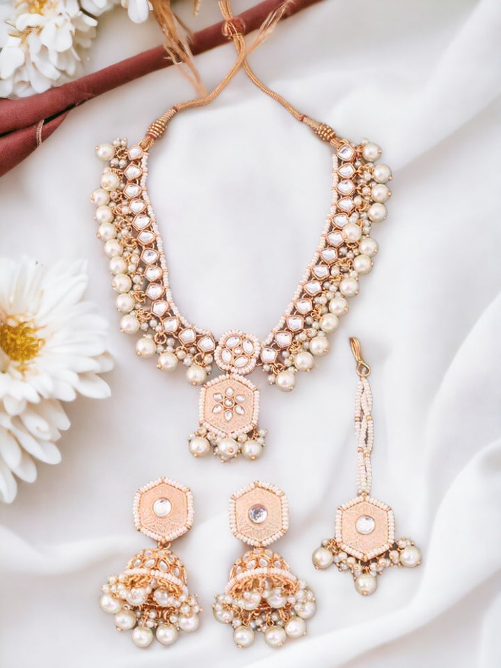 Ivory Modheshwari Jewellery Set