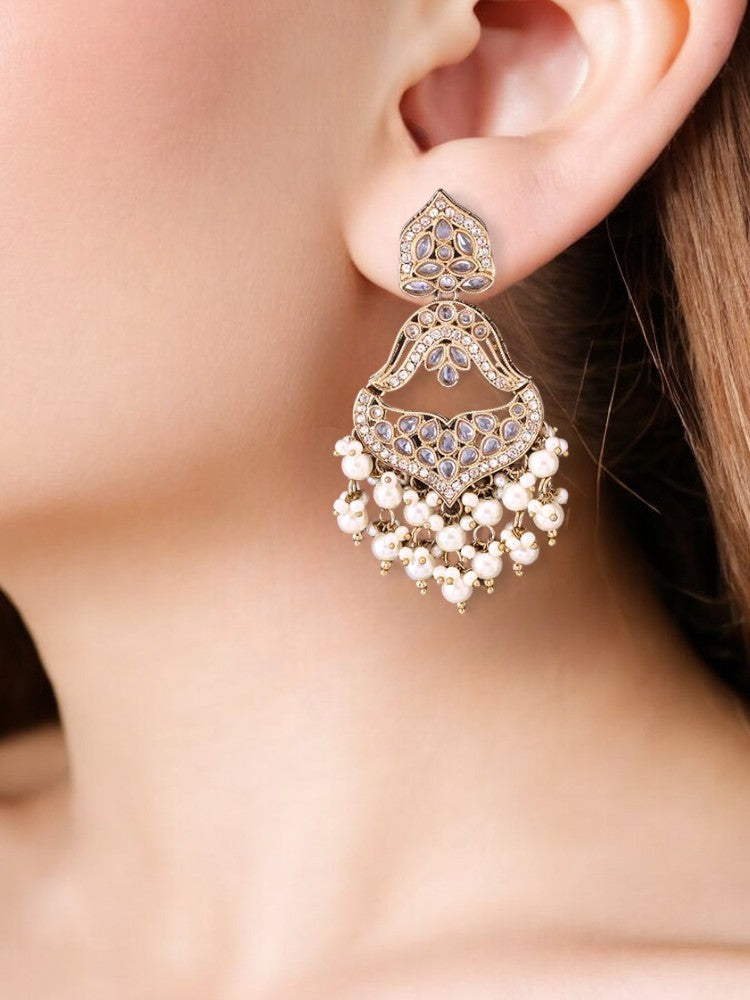 Ivory Navyaani Chandbalis