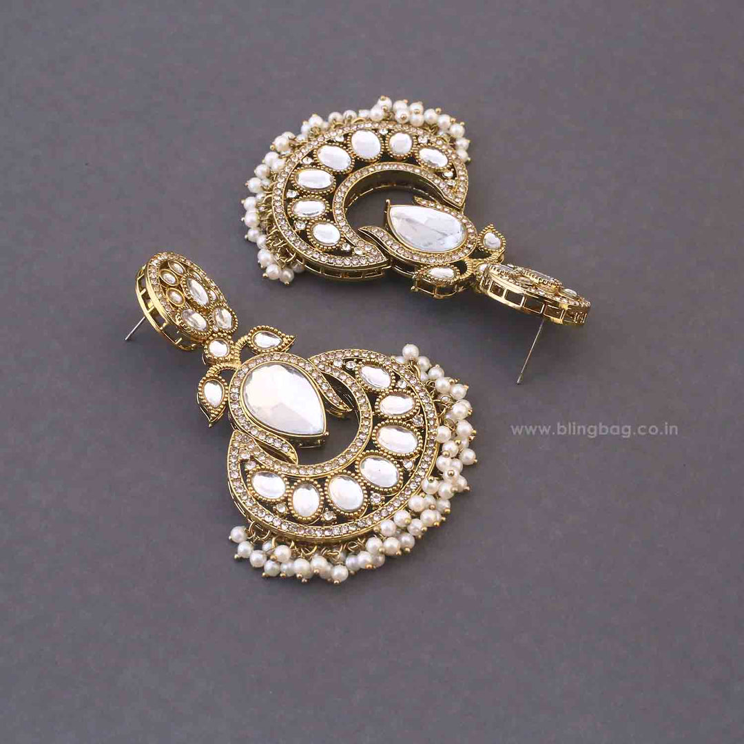 Ivory Nilofer Chaandbalis