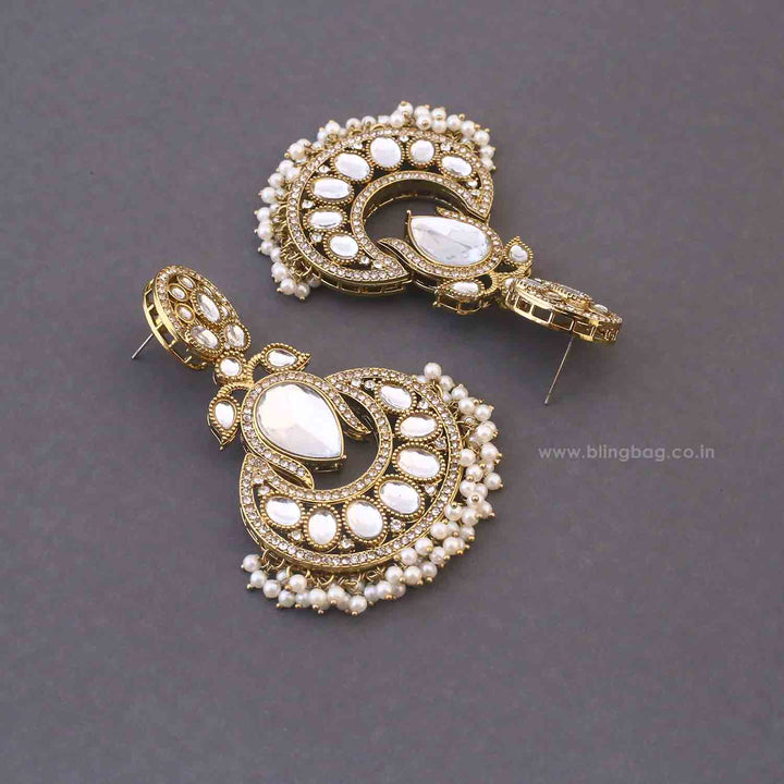 Ivory Nilofer Chaandbalis