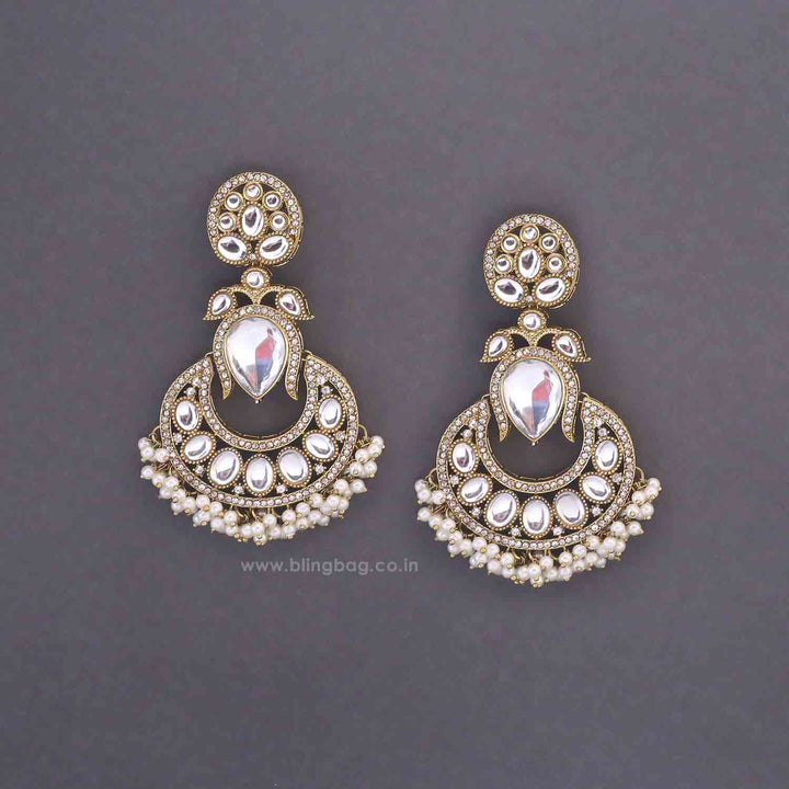 Ivory Nilofer Chaandbalis