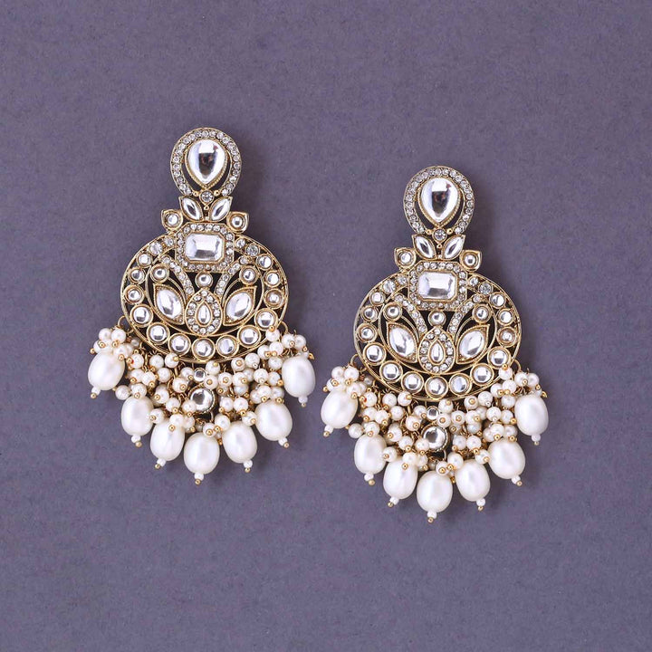 Ivory Nitaara Chandbalis