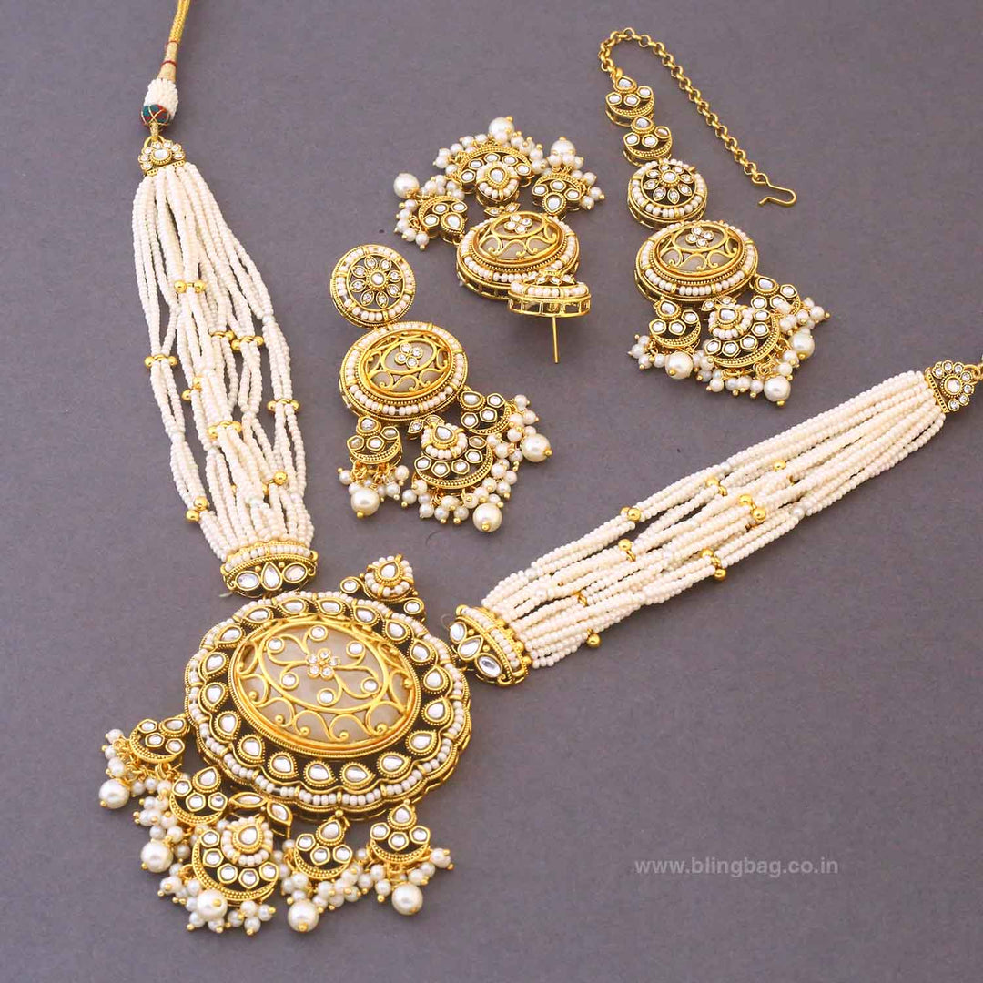 Ivory Ojalika Kundan Jewellery Set
