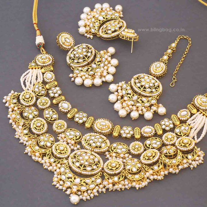Ivory Oormi Kundan Jewellery Set