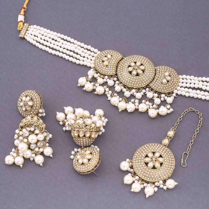 Ivory Oprina Kundan Jewellery Set