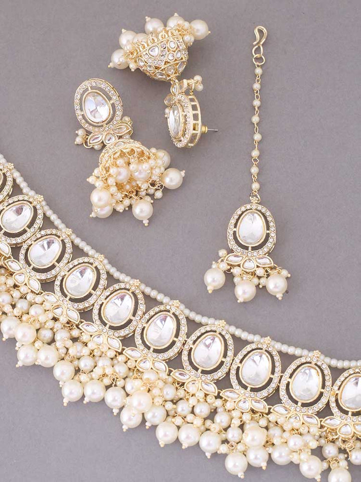 Ivory Paawni Jewellery Set