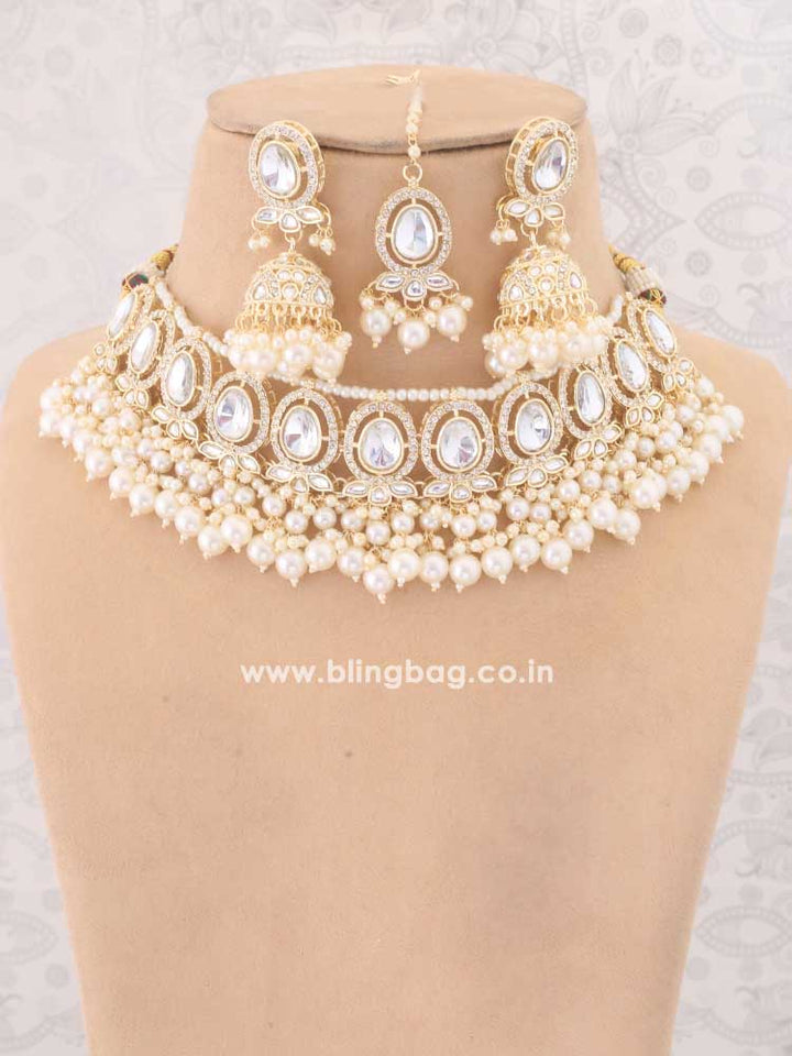 Ivory Paawni Jewellery Set