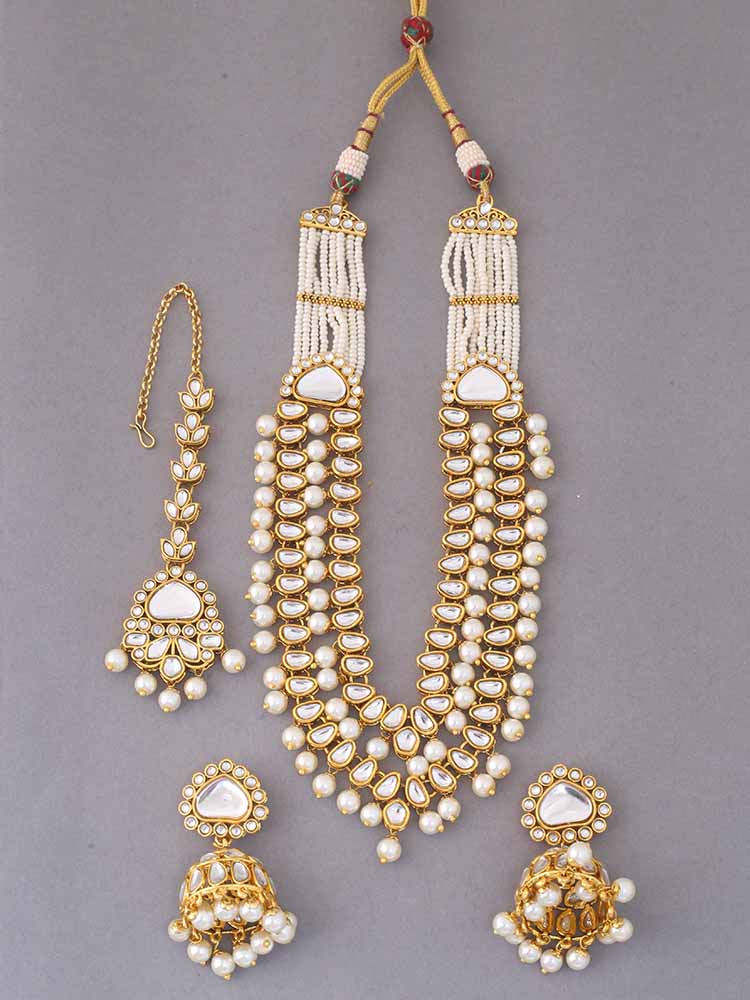 Ivory Parini Kundan Jewellery Set