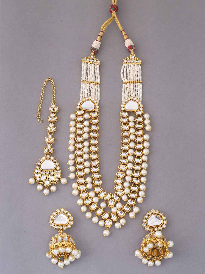 Ivory Parini Kundan Jewellery Set