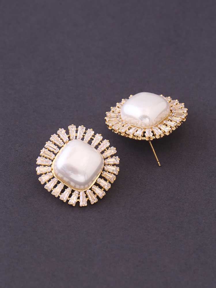 Ivory Plumet Studs