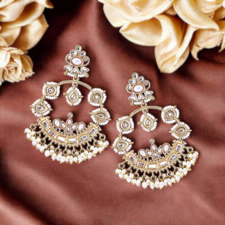 Ivory Pravina Pearl Chandbalis