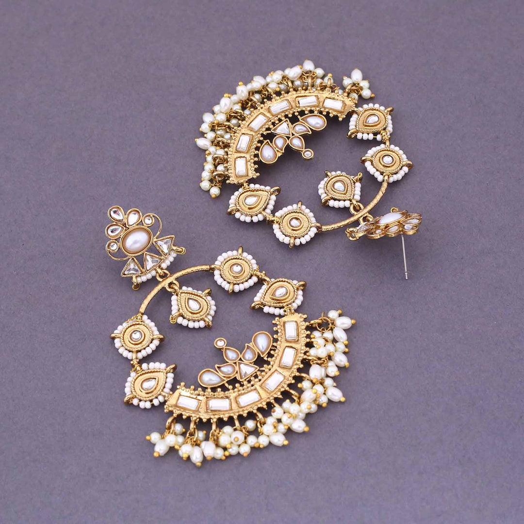 Ivory Pravina Pearl Chandbalis